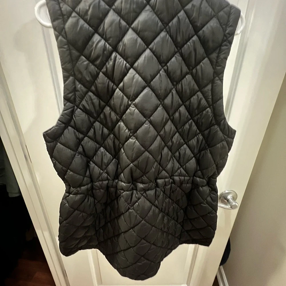 Athleta black Quilted Vest - Picture 3 of 3